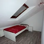 Modern And In دوسبرغ